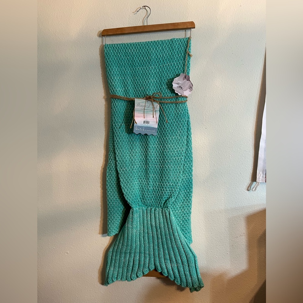 Mermaid Tail acrylic knit